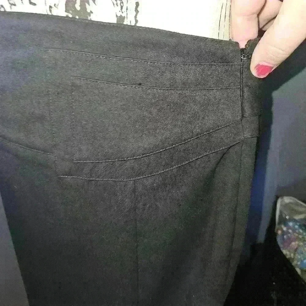 Express Womans Skirt Size 6 - Picture 2 of 9